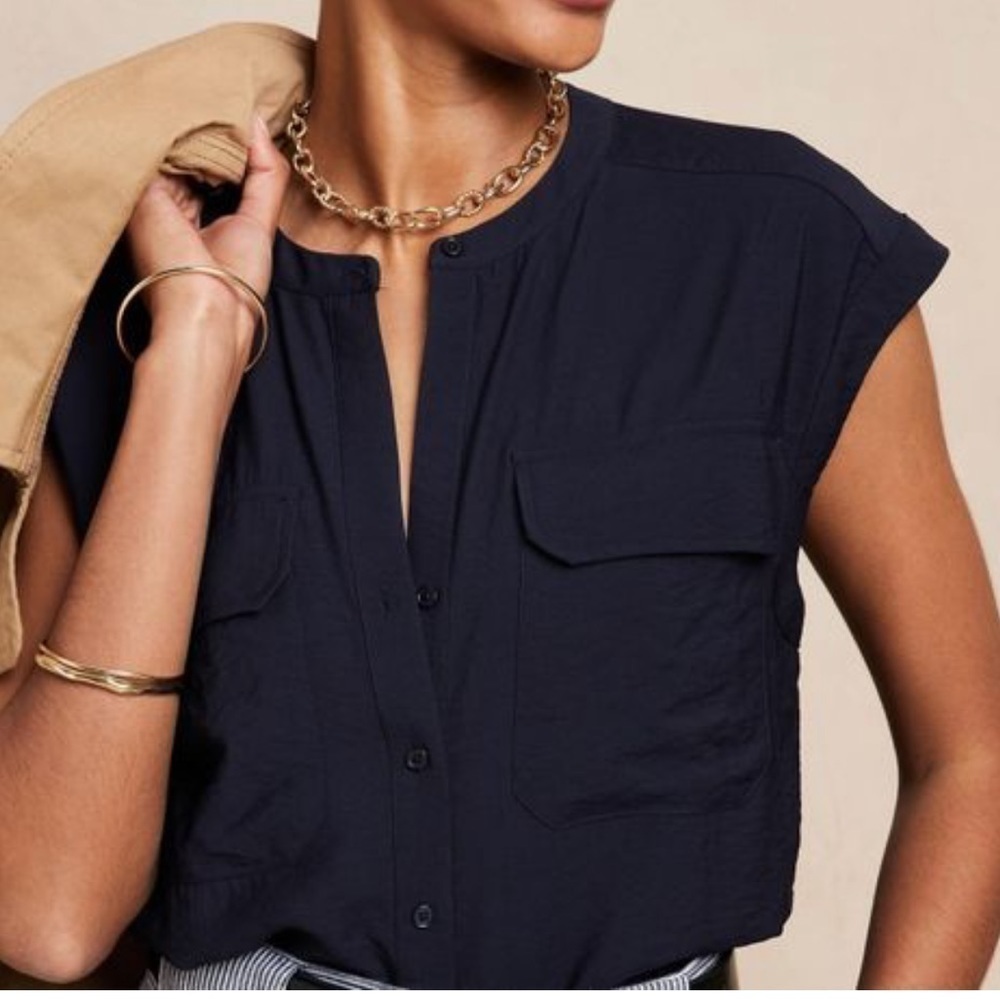 NWT Banana Republic Navy Cap Sleeve Top Size XS